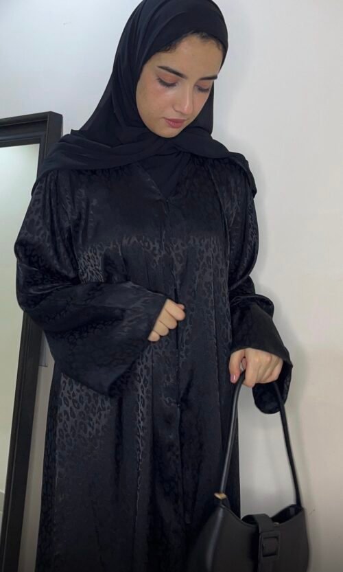 عبايه التايقر