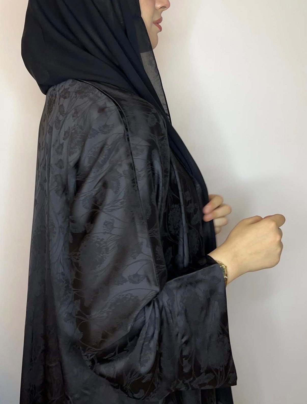 عبايه علياء لون أسود