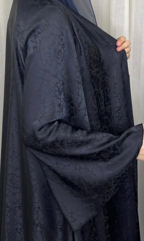 عبايه سمر لون كحلي