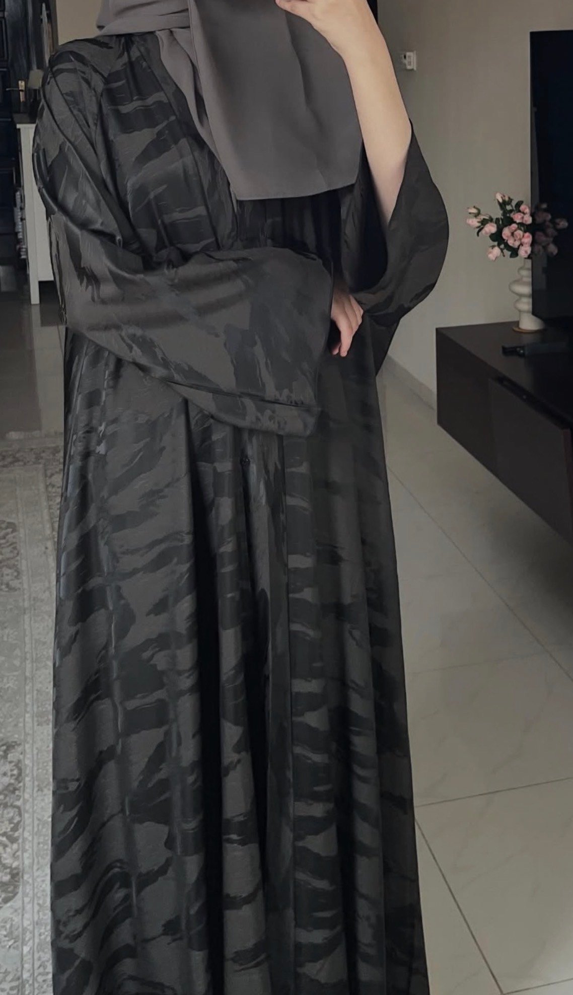 عبايه غيمه لون زيتي - الصورة 2