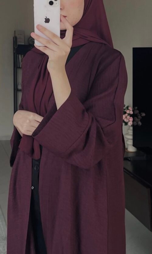 العبايه العنابي