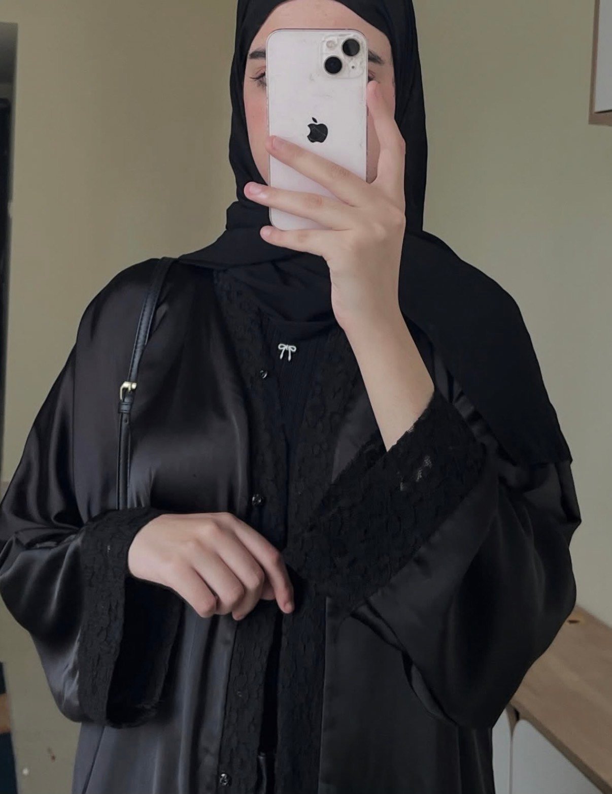 عبايه كشخه لون اسود - الصورة 3