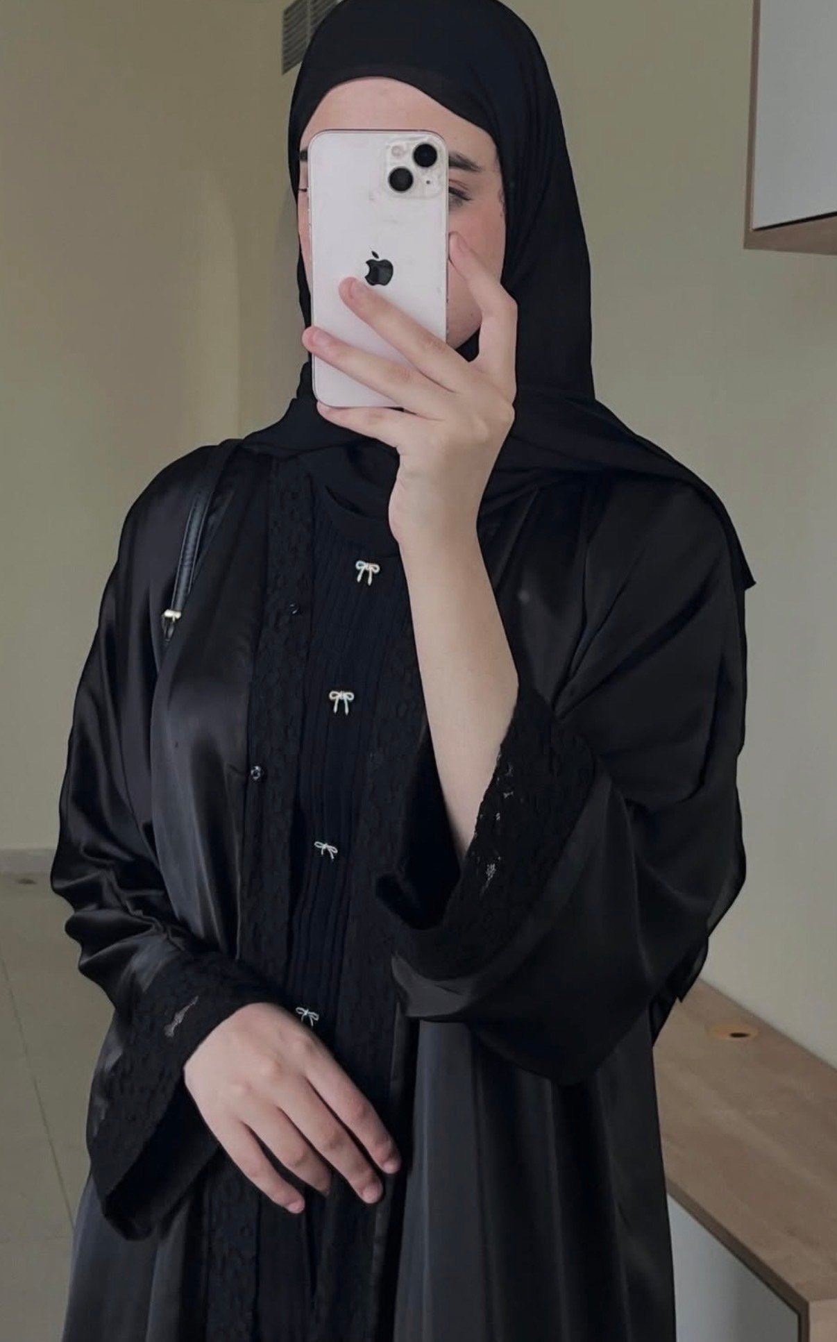 عبايه كشخه لون اسود