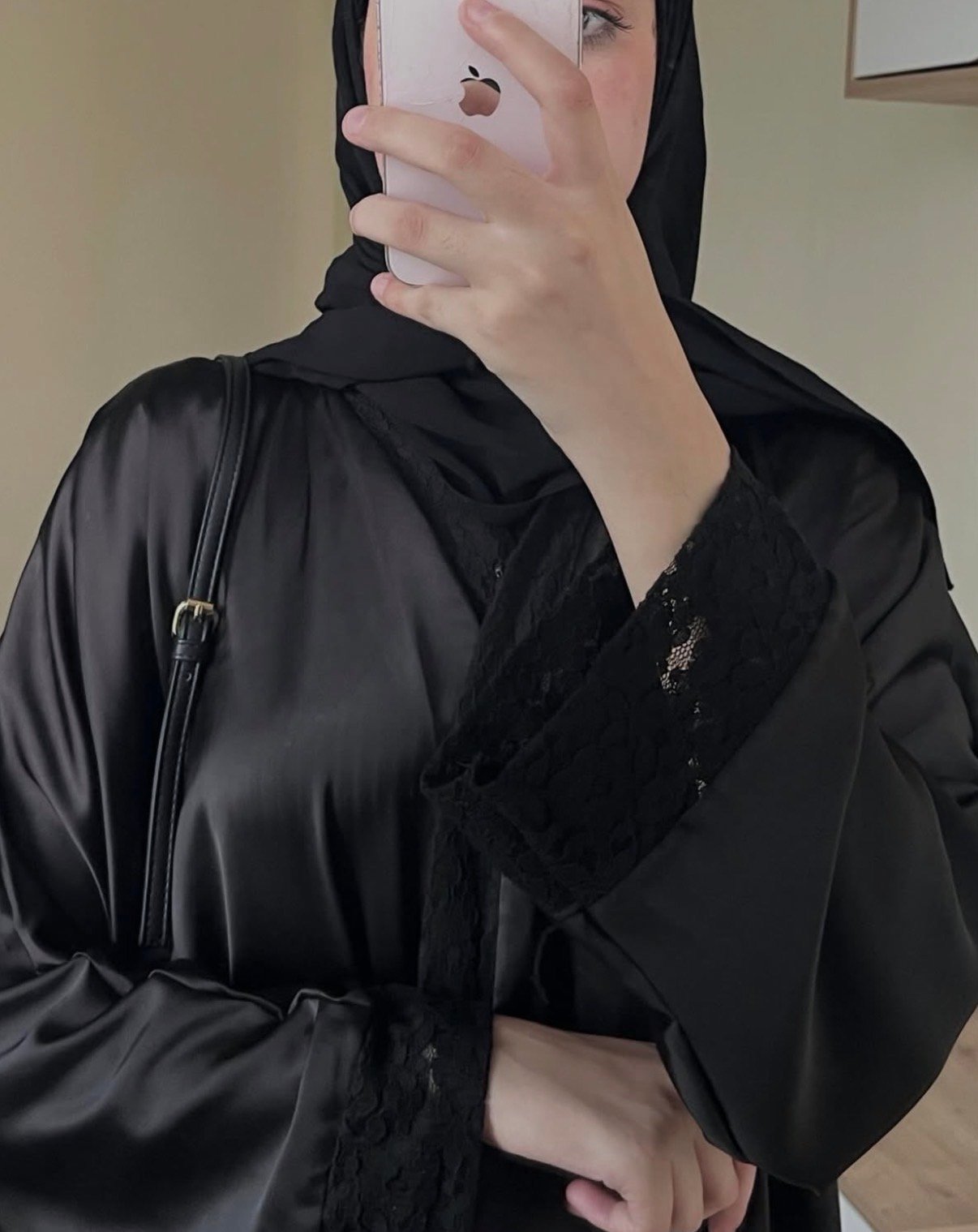 عبايه كشخه لون اسود - الصورة 2