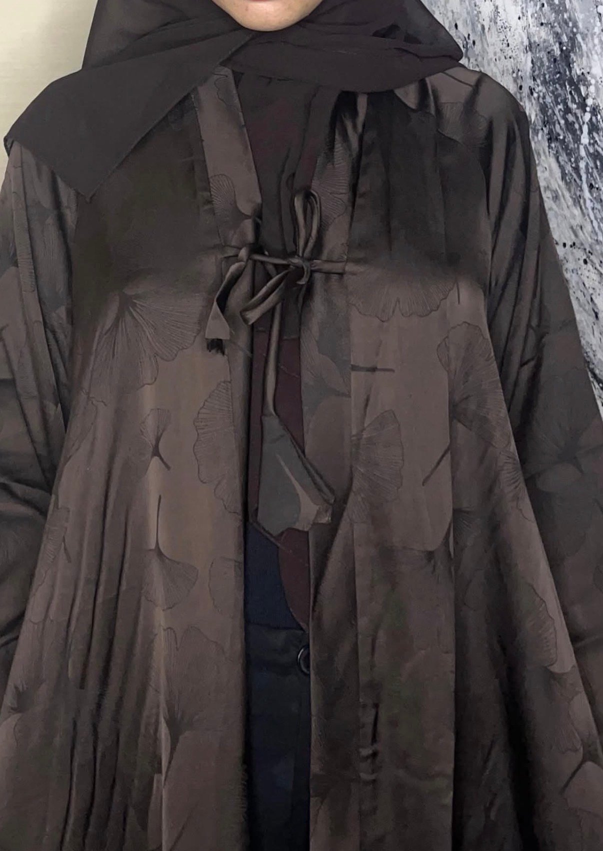 عبايه اليرقه لون بني - الصورة 4