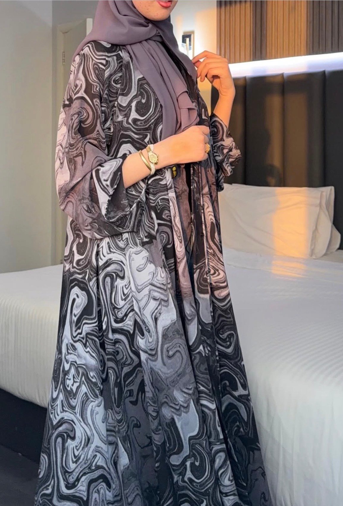 عبايه فاطمه لون رمادي