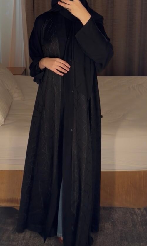 عبايه الجاكار