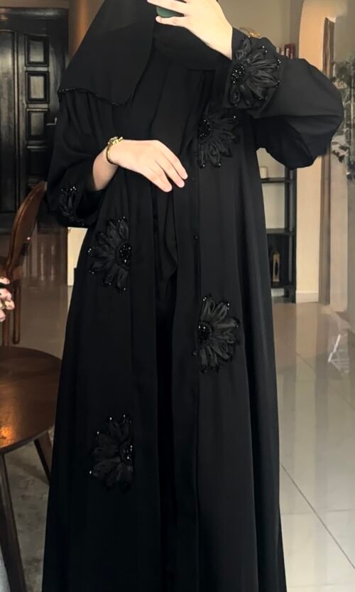 عبايه الورد تطريز