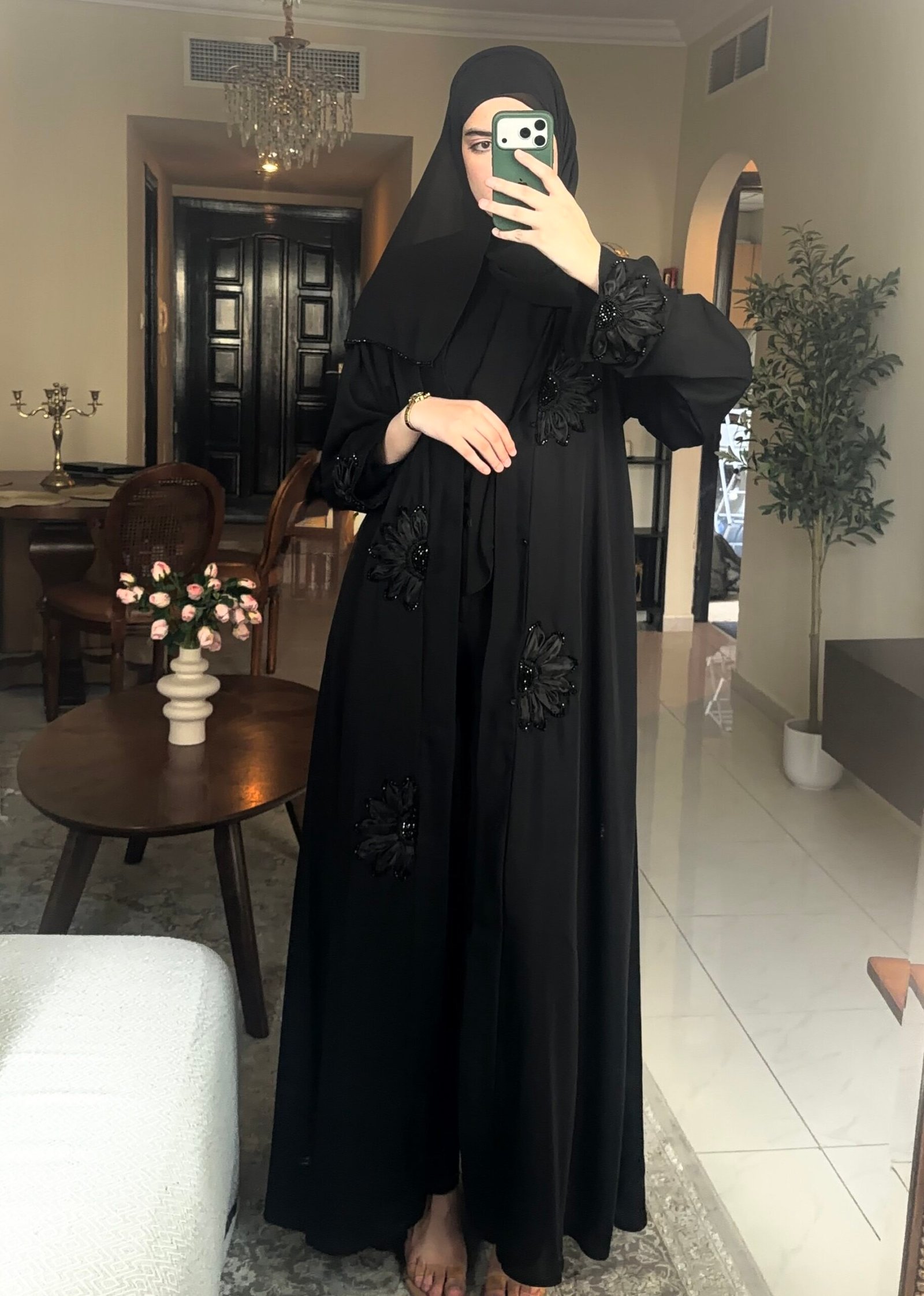 عبايه الورد تطريز - الصورة 2