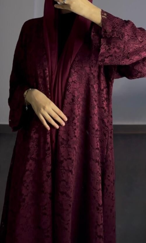 عبايه الدانتيل برغندي