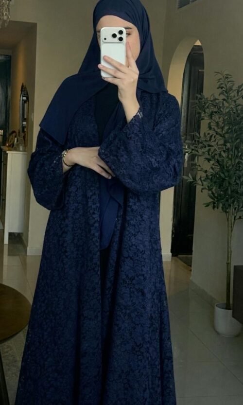 عبايه الدانتيل كحلي